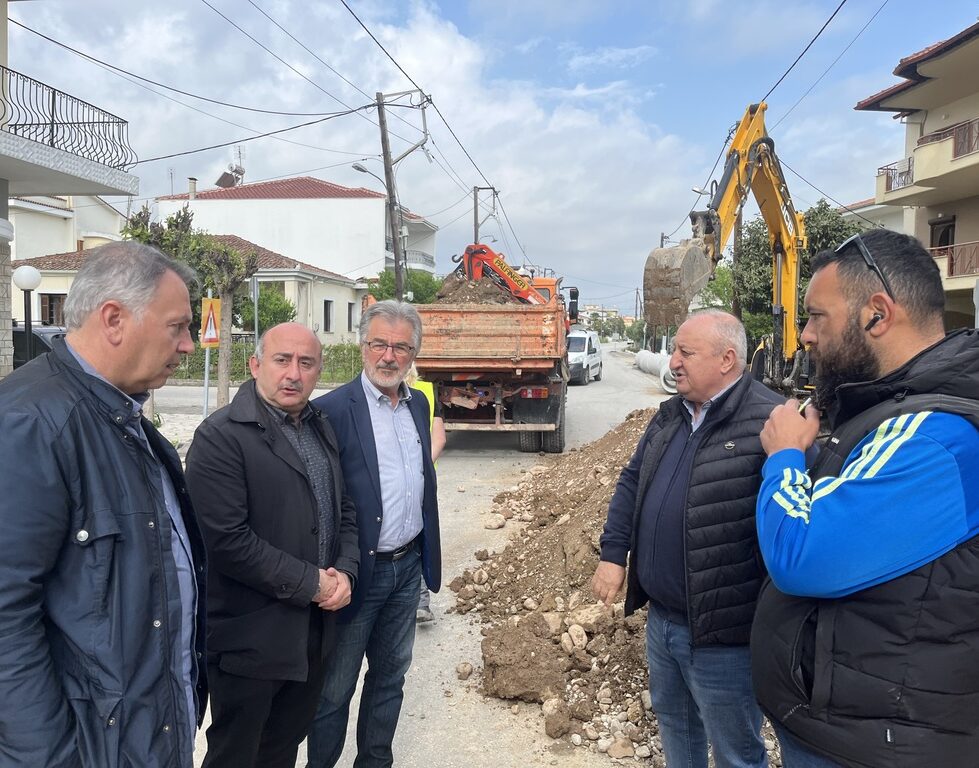 ΔΕΥΑΤ: Στην περιοχή οδού Πατουλιάς το νέο αντιπλημμυρικό έργο - Επίσκεψη Σακκά & Μπλουγούρα