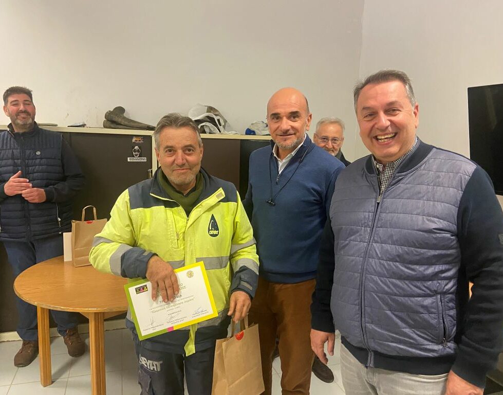 Θετική η επίδραση του 11μηνου κύκλου εκπαίδευσης των εργαζομένων της ΔΕΥΑΤ - Επίδοση βεβαιώσεων