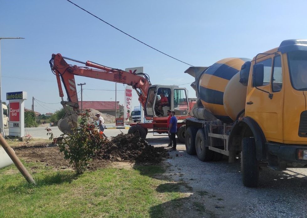 Ξεκίνησε το τριπλό αντιπλημμυρικό στην Μπάρα